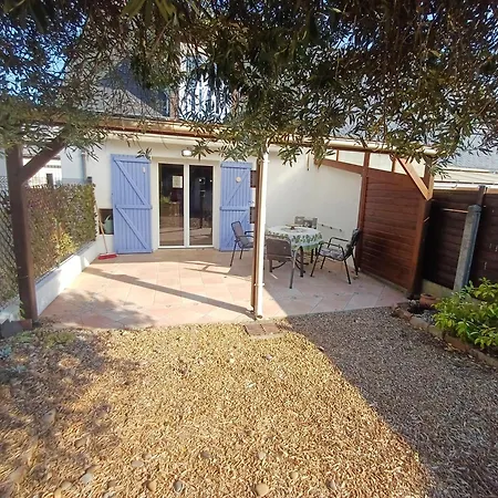 Maisonnette 2 Avec Terrasse * Le Lude